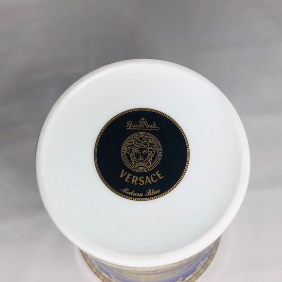 Versace Medusa Porcelain Blue Vase (SOLD) - Picture 4 of 4